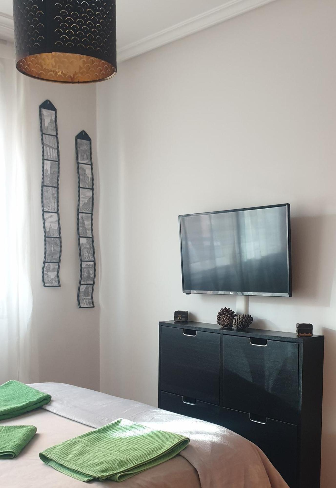 Apartamento "Los Prados" Wifi Y Parking 오비에도 외부 사진